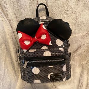 NEW Disney Loungefly Minnie Mouse Mini Backpack